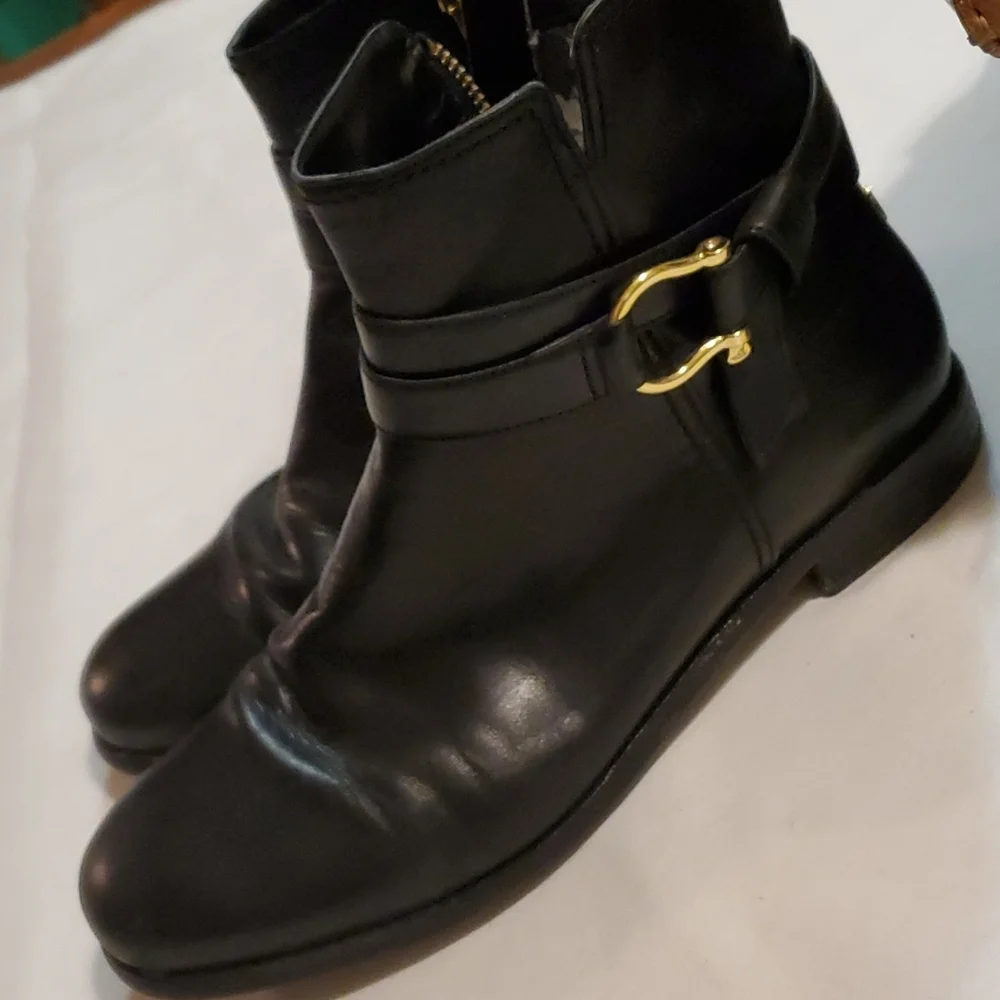 Ankle boots